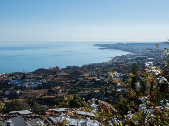 Imagen 1 de Casa-Chalet en Venta en Benalmadena Málaga - El Club del Propietario Imagen 1 de Casa-Chalet en Venta en Benalmadena Málaga