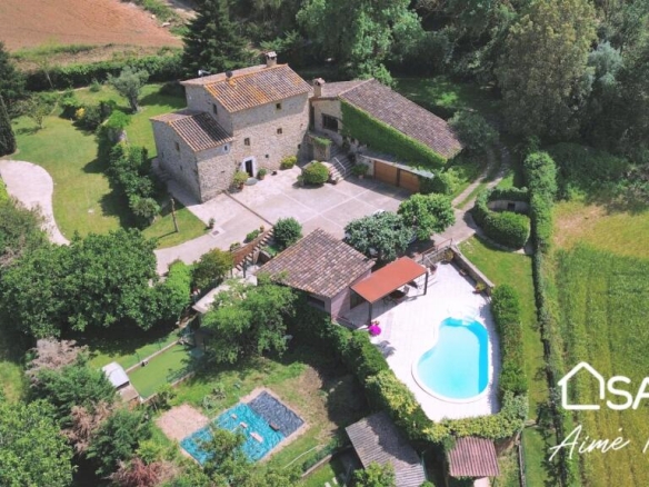 Imagen 1 de EXCLUSIVA MASÍA - NATURA - BOSQUE - PURA VIDA - CAMPO - El Club del Propietario Imagen 1 de EXCLUSIVA MASÍA - NATURA - BOSQUE - PURA VIDA - CAMPO