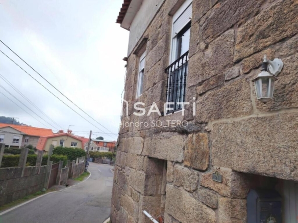 Imagen 3 de Casa de piedra con mucho encanto en Baredo-Baiona
