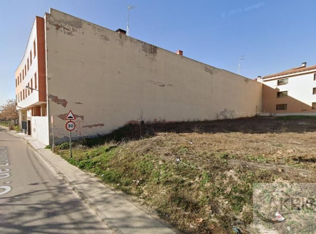 NO SE PUEDE VISITAR!! EN CEDILLO DEL CONDADO