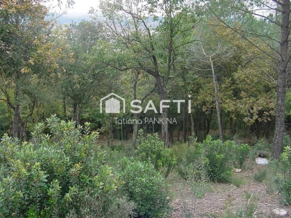 Imagen 3 de Venta de terreno en Fogars de la Selva.