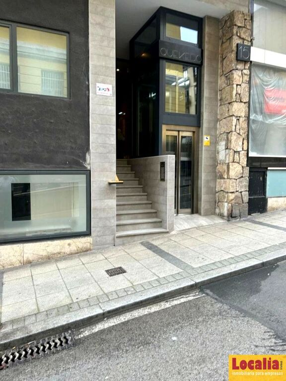 Imagen 3 de Excelente local para oficinas en Santander