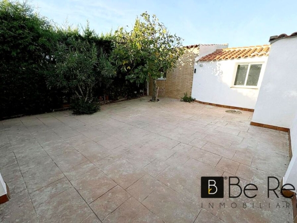 Imagen 1 de EN ALQUILER PISO INDEPENDIENTE CON TERRAZA EN SEVILLA LA NUEVA (MADRID).