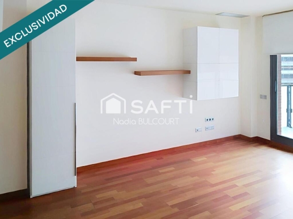 Imagen 4 de Inversión ideal en Poblenou con piscina y parking