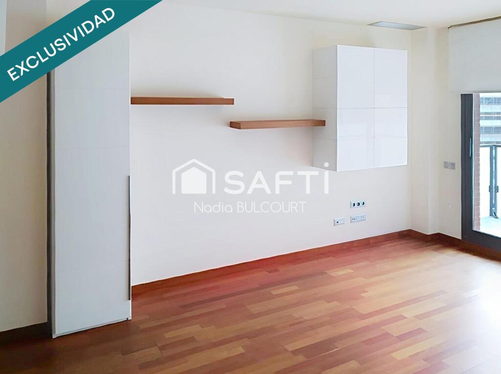 Imagen 4 de Inversión ideal en Poblenou con piscina y parking