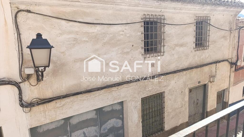 Imagen 2 de Casa a reformar a tan sólo 2 minutos del centro