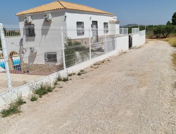 Imagen 2 de Estupenda finca en Pliego-Mula con dos viviendas para entrar a vivir !!