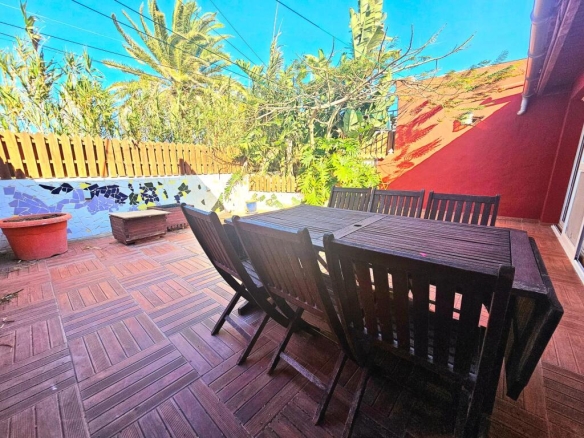 Imagen 1 de CHALET EN VENTA EN LOMO SALAS - El Club del Propietario Imagen 1 de CHALET EN VENTA EN LOMO SALAS