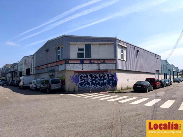 Imagen 3 de Nave industrial con 1024m2 en Santiago de Cartes