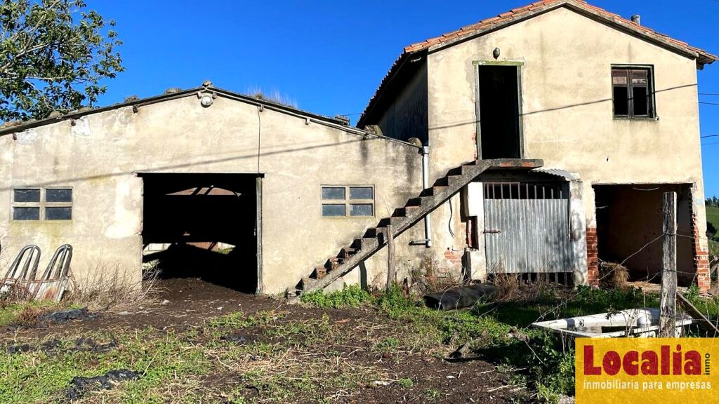 Imagen 2 de Amplia finca con cabaña en Hazas de Cesto