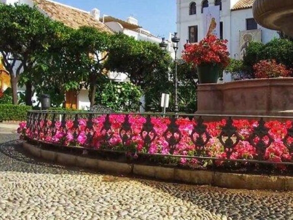 Imagen 4 de Suelo urbanizable en Venta en Estepona Málaga