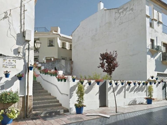 Imagen 1 de Suelo urbanizable en Venta en Estepona Málaga