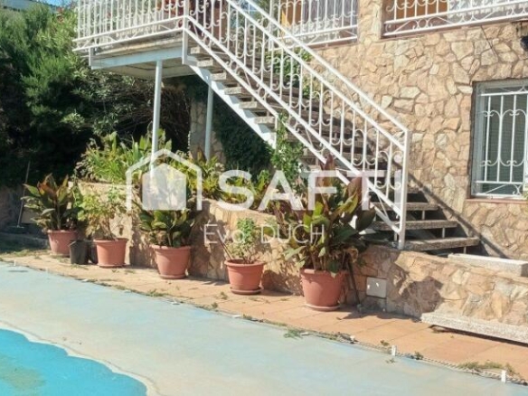 Imagen 2 de Casa independiente con piscina y barbacoa en Sils