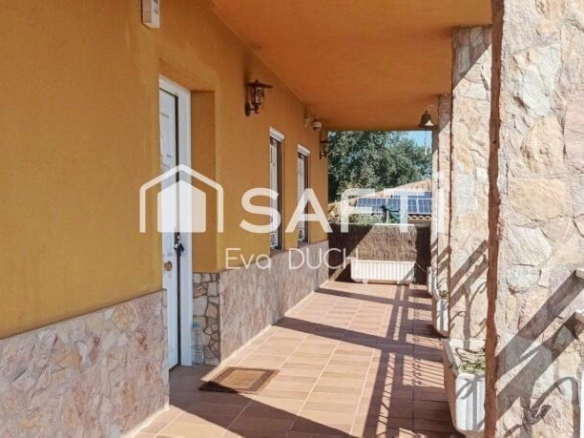Imagen 4 de Casa independiente con piscina y barbacoa en Sils