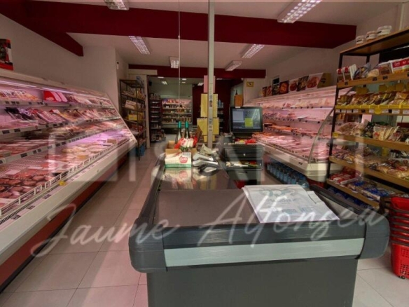 Imagen 1 de Supermercado cárnico en traspaso: éxito garantizado desde el primer día - El Club del Propietario Imagen 1 de Supermercado cárnico en traspaso: éxito garantizado desde el primer día