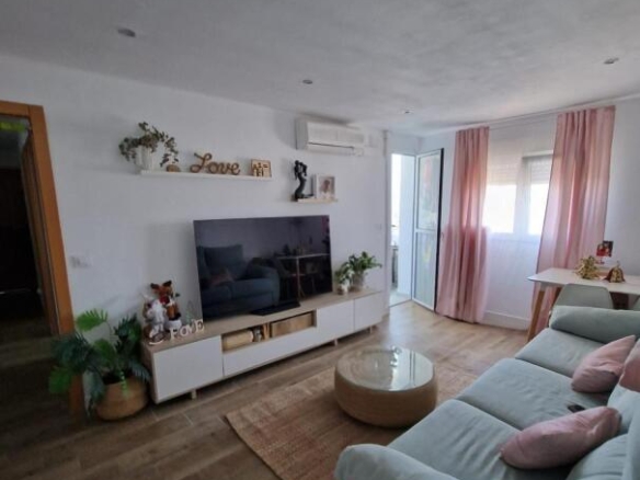 Imagen 1 de PISO RECIEN REFORMADO EN MAGNIFICA ZONA EN SAN FERNANDO.