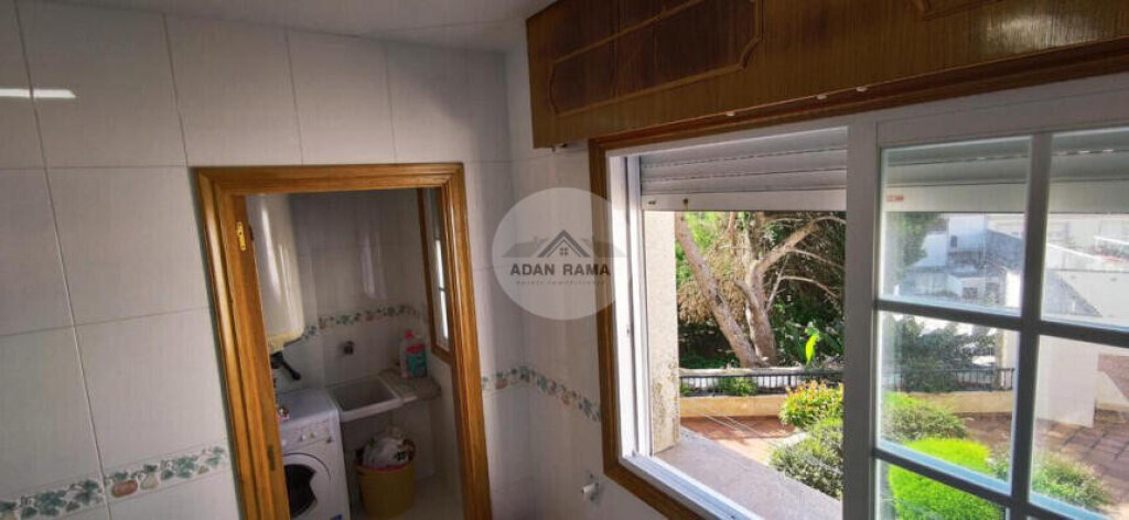 de 135m2 con 3 dormitorios y 2 baños con plaza de garaje y trastero