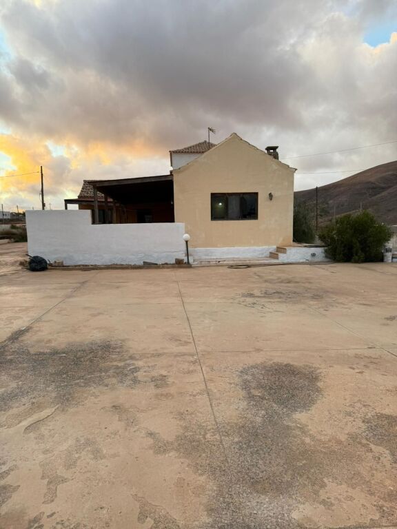 Imagen 2 de Casa de pueblo en Venta en Puerto Del Rosario Las Palmas