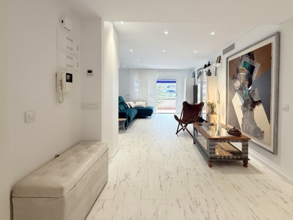 Imagen 2 de Apartamento en Venta en Playa De Los Cristianos Santa Cruz de Tenerife