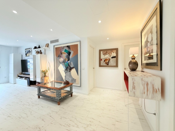 Imagen 1 de Apartamento en Venta en Playa De Los Cristianos Santa Cruz de Tenerife