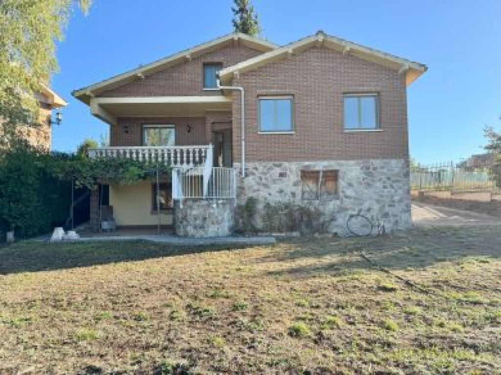Imagen 3 de Casa-Chalet en Venta en Aguillo Burgos