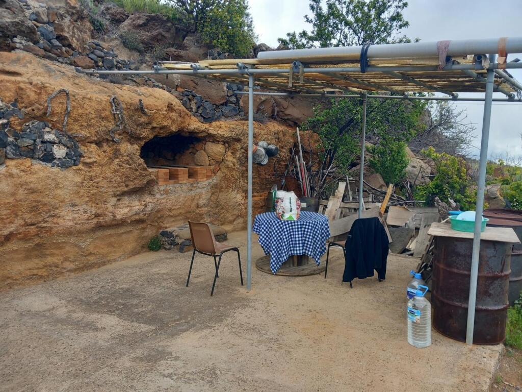 Imagen 2 de Ofrecemos esta preciosa finca en Vilaflor de Chasna