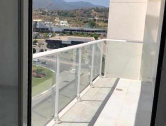 Imagen 1 de SE ALQUILAR PARA LARGA TEMPORADA PISO DE 3 HABITACIONES CON GARAJE