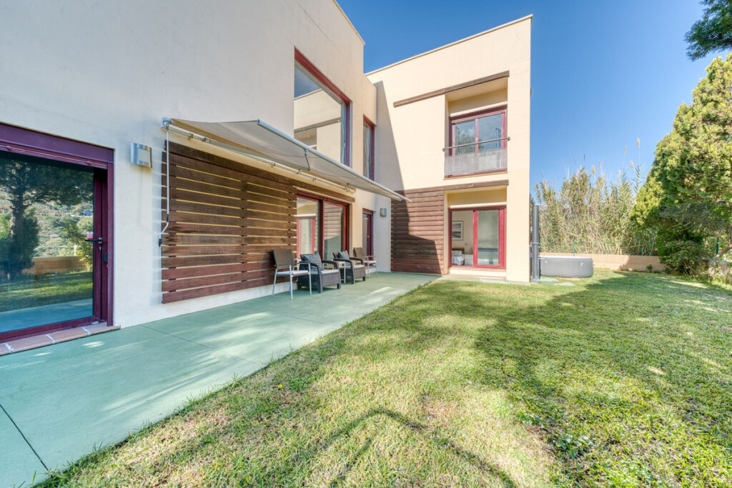 Imagen 2 de Casa-Chalet en Venta en Estepona Málaga