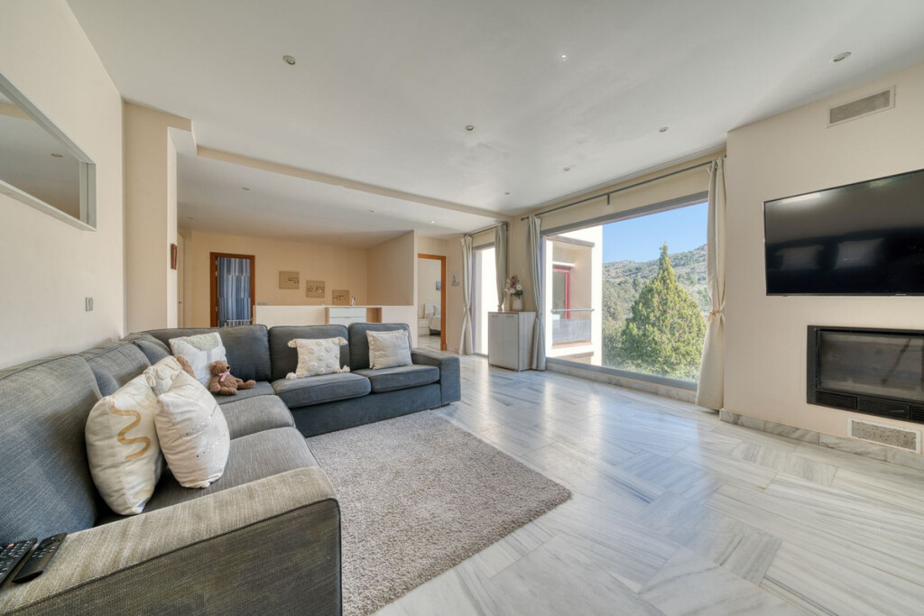 Imagen 4 de Casa-Chalet en Venta en Estepona Málaga
