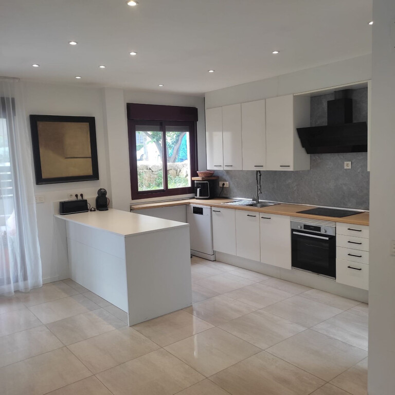 Imagen 3 de Casa-Chalet en Venta en Estepona Málaga