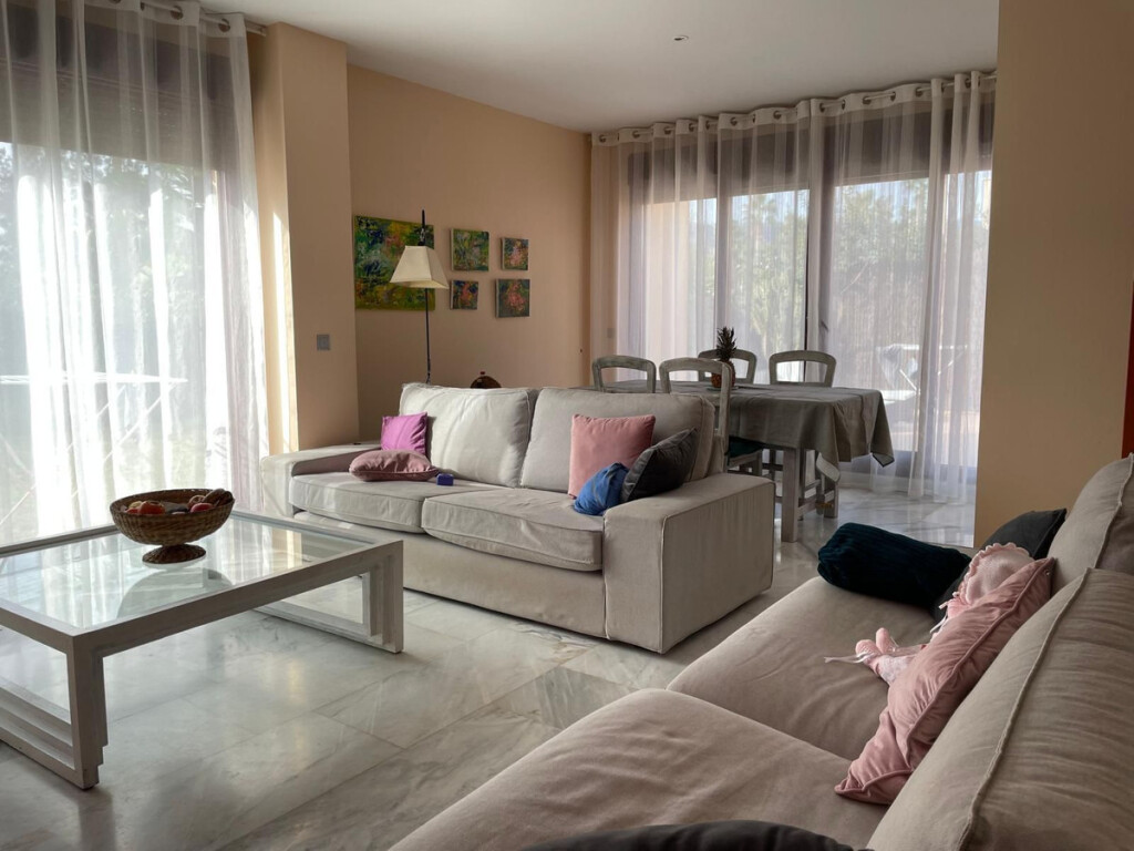 Imagen 2 de Casa-Chalet en Venta en Benahavis Málaga