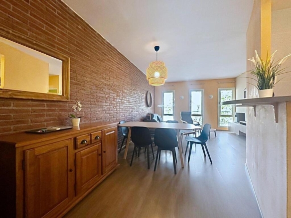 Imagen 3 de Luminoso piso con Parking en la rambla del Raval