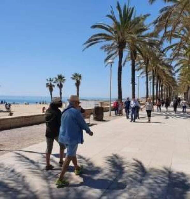 Imagen 2 de Fantástico ático impecable en el centro de Vilanova i la Geltrú Imagen 2 de Fantástico ático impecable en el centro de Vilanova i la Geltrú