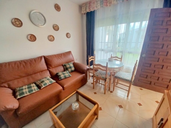 Imagen 3 de EN VENTA BAJO EN PRIMERA LÍNEA DE PLAYA EN SABINILLAS