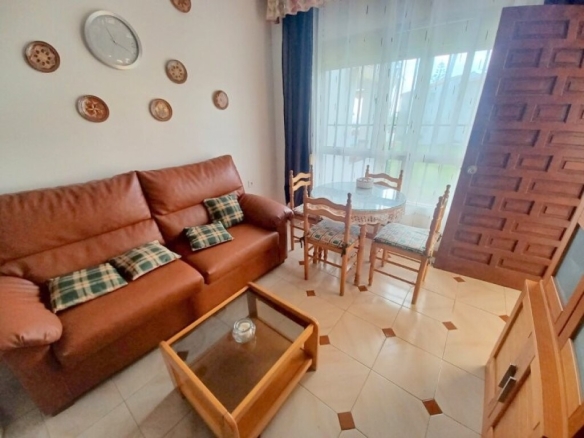 Imagen 1 de EN VENTA BAJO EN PRIMERA LÍNEA DE PLAYA EN SABINILLAS