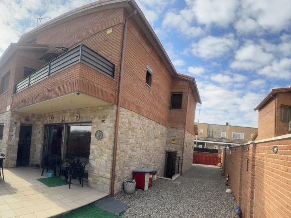 Imagen 1 de Casa-Chalet en Venta en Bellpuig Lleida