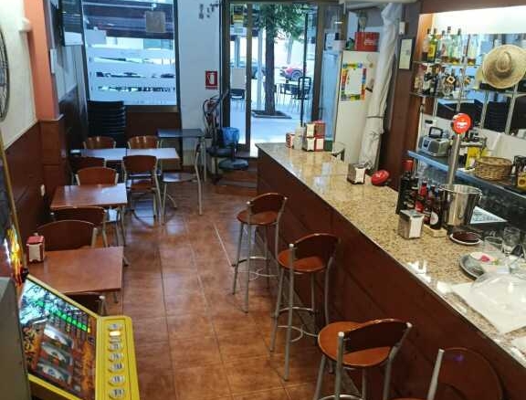 Imagen 2 de Local comercial en Alquiler en Tarragona Tarragona