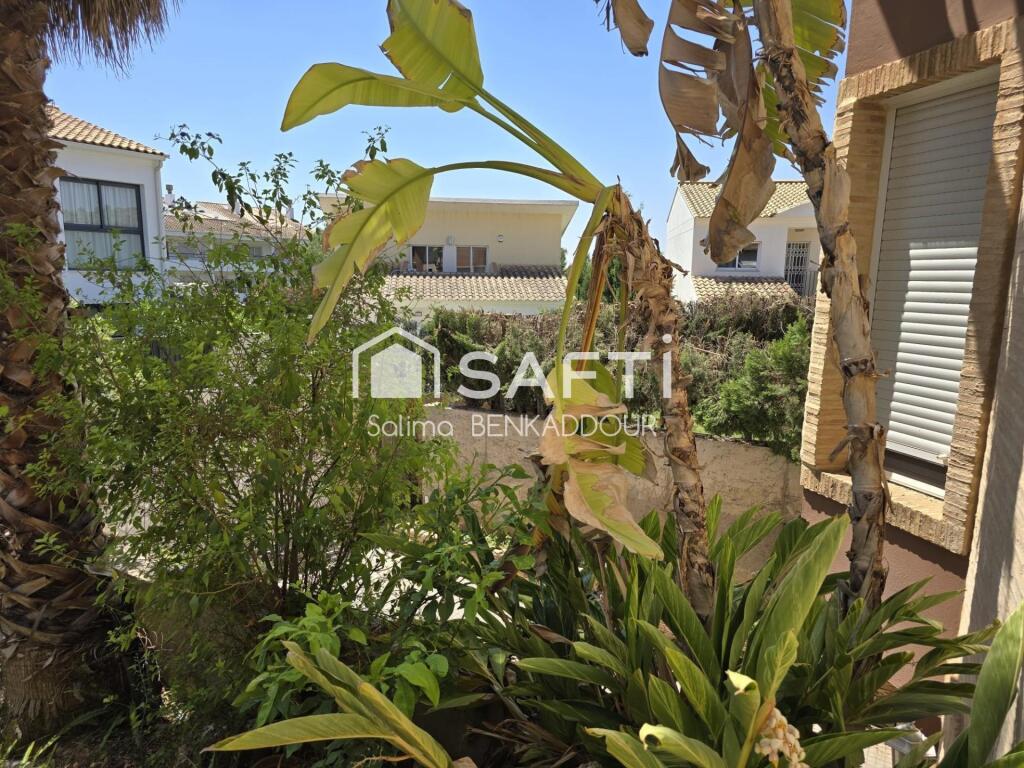 Imagen 3 de Estupendo chalet de 450 m2 de parcela y 365 m2 de vivienda.