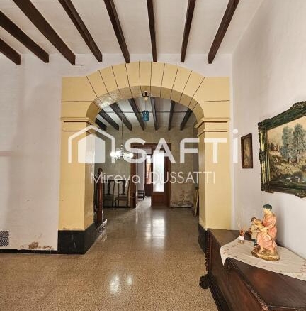 Imagen 3 de Oportunidad!! Casa de pueblo con garaje en el centro de LLucmajor