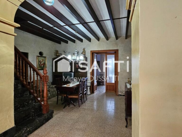 Imagen 4 de Oportunidad!! Casa de pueblo con garaje en el centro de LLucmajor