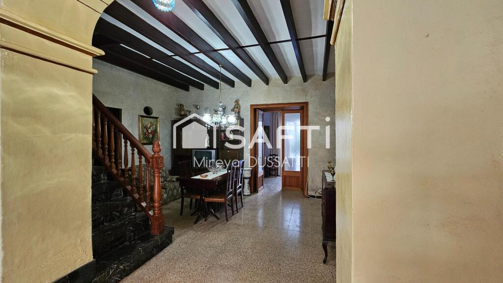 Imagen 4 de Oportunidad!! Casa de pueblo con garaje en el centro de LLucmajor Imagen 4 de Oportunidad!! Casa de pueblo con garaje en el centro de LLucmajor