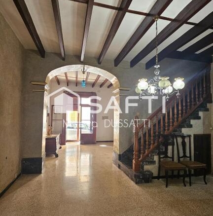 Imagen 1 de Oportunidad!! Casa de pueblo con garaje en el centro de LLucmajor