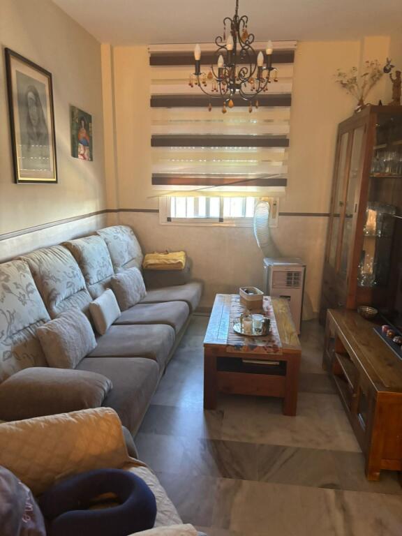 Imagen 3 de PRECIOSA CASITA ADOSADA EN LA ZONA DE CAMPOSOTO Imagen 3 de PRECIOSA CASITA ADOSADA EN LA ZONA DE CAMPOSOTO