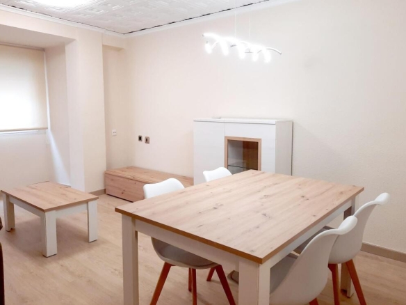 Imagen 3 de Alquiler larga duración de piso totalmente reformado.