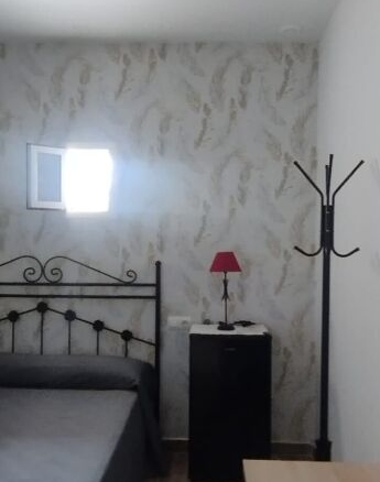 Imagen 3 de AMPLIA VIVIENDA EN RENTABILIDAD.-3.300 € AL MES