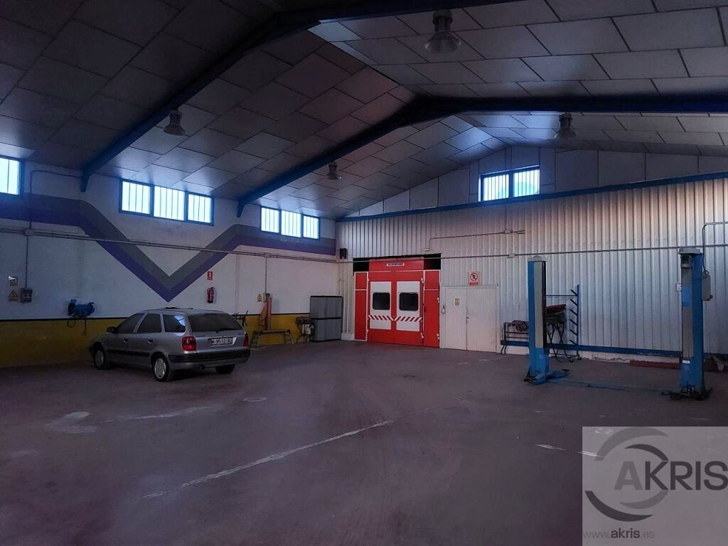 Imagen 4 de ? ¡Inversión con potencial garantizado! Nave industrial + bar de carretera en ubicación estratégica