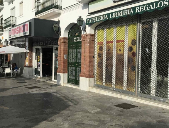 Imagen 1 de Local comercial en Alquiler en Benalmadena Málaga - El Club del Propietario Imagen 1 de Local comercial en Alquiler en Benalmadena Málaga