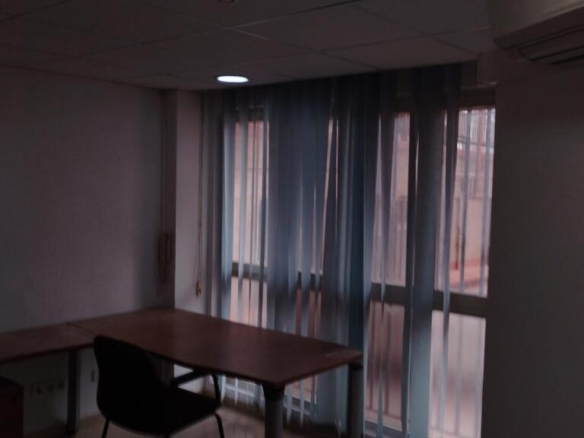 Imagen 4 de Oficina en Alquiler en Tarragona Tarragona