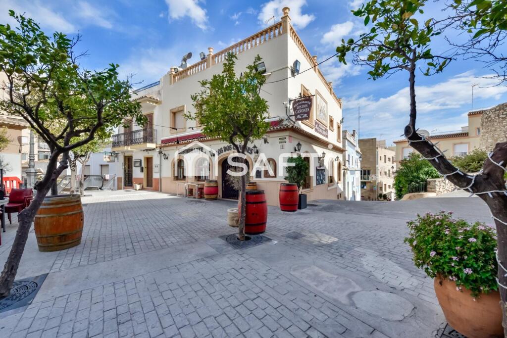 Imagen 2 de ¡Oportunidad de negocio en el casco antiguo de calpe! ¡A descubrir!