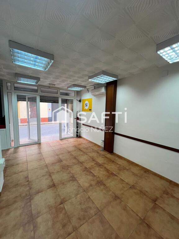 Imagen 4 de Local con opción a vivienda junto al mar.